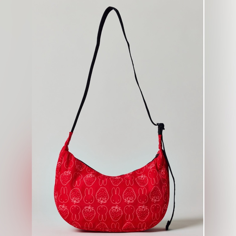 BAGGU X MIFFY Exclusive Red Medium Crescent Shoulder Bag NEW NWT